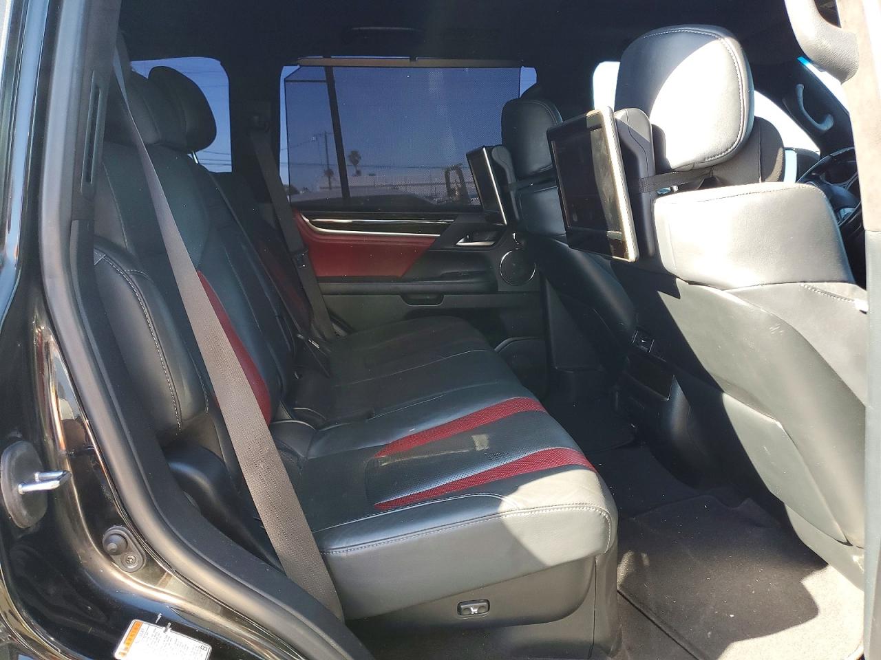 Lexus Lx 570 Thr Three-row
