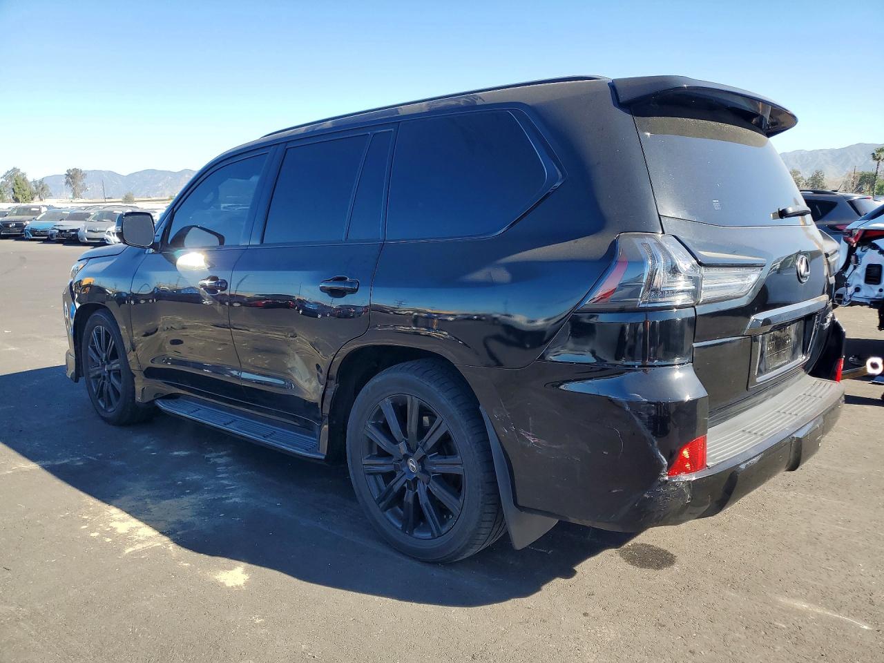 Lexus Lx 570 Thr Three-row