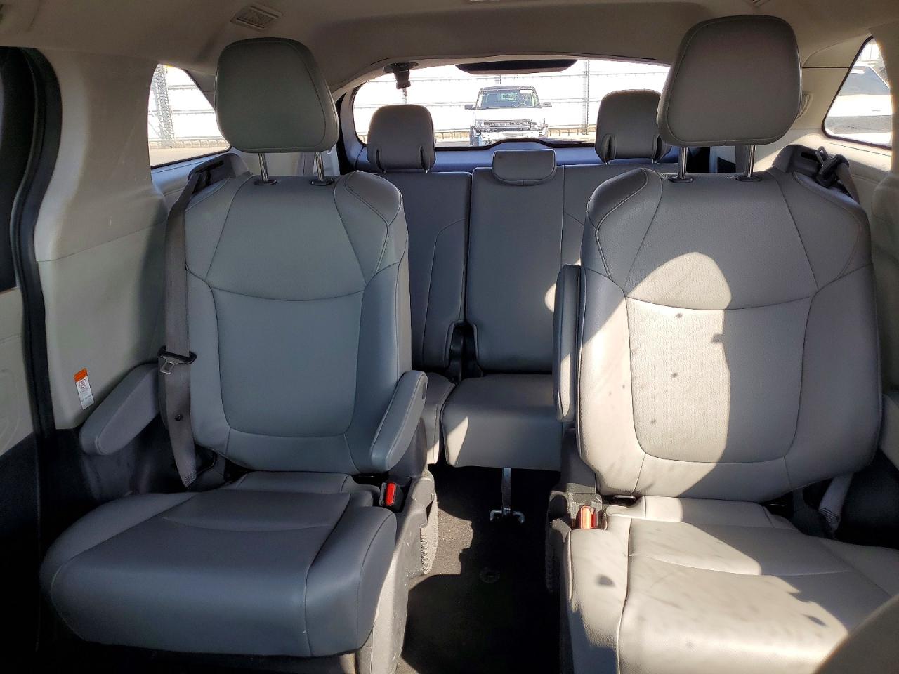Toyota Sienna Xle