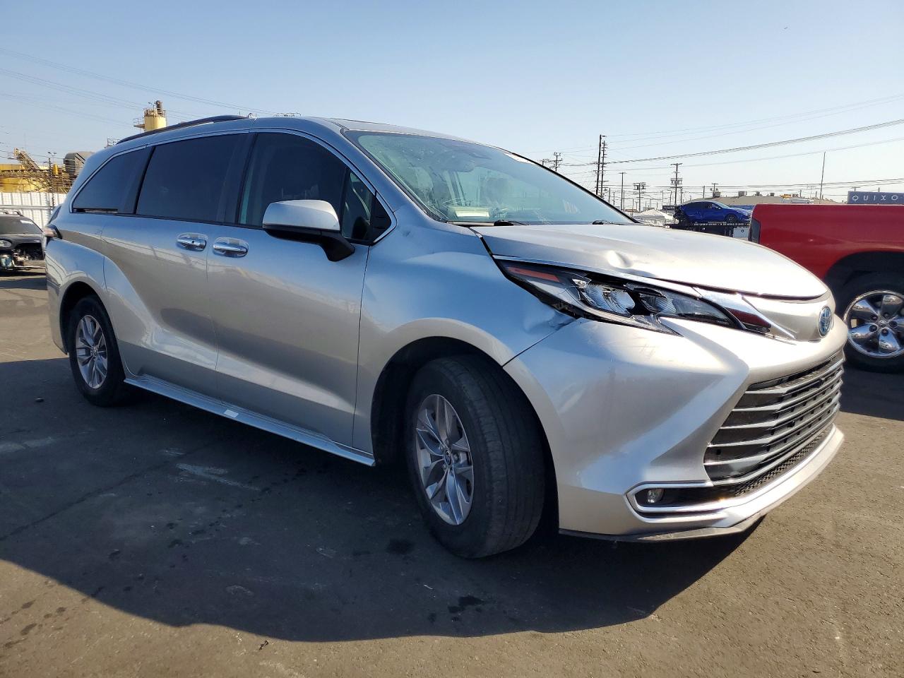 Toyota Sienna Xle