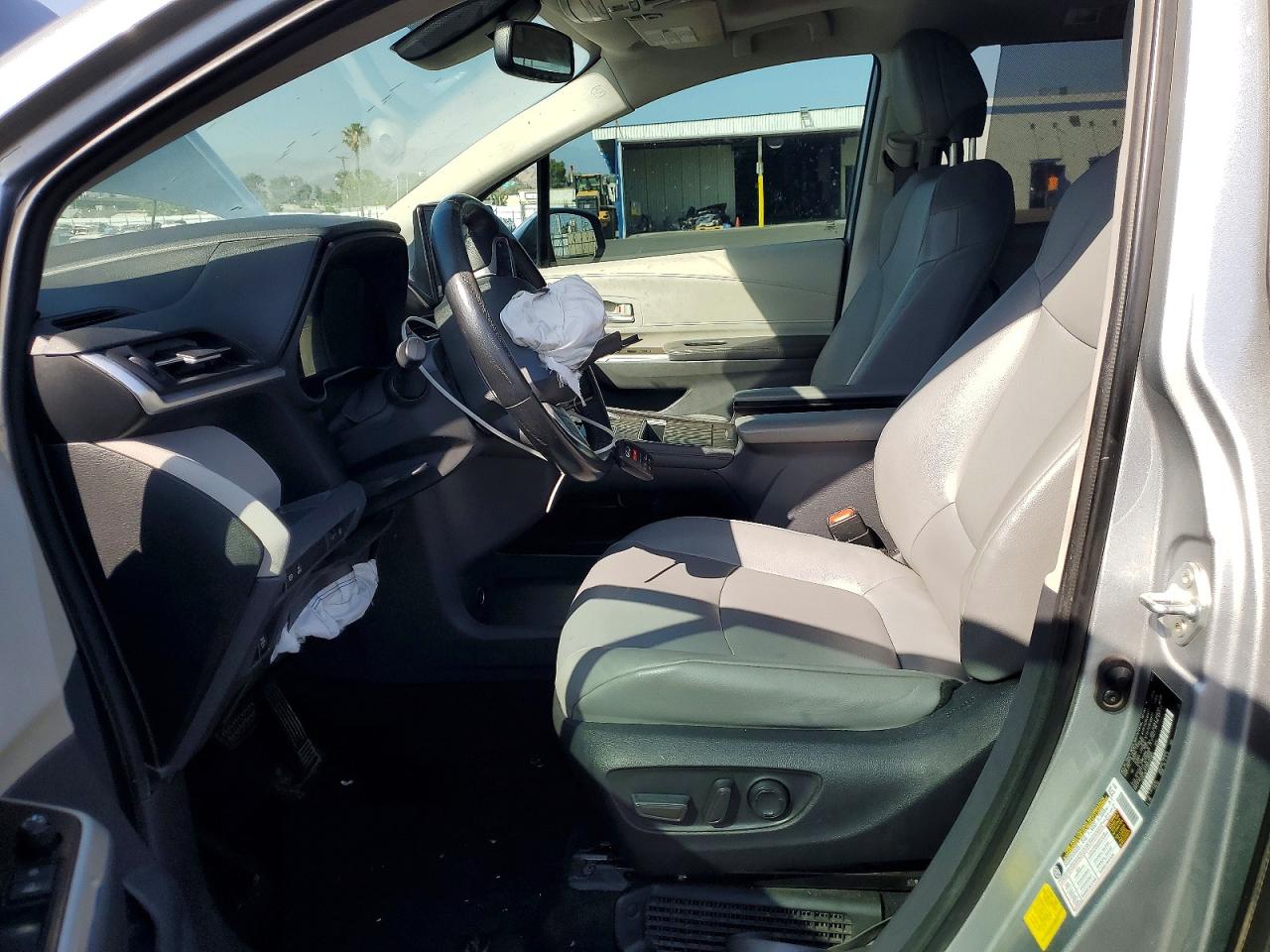 Toyota Sienna Xle
