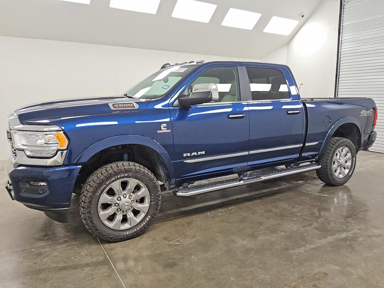 Salvage Ram 2500 Image