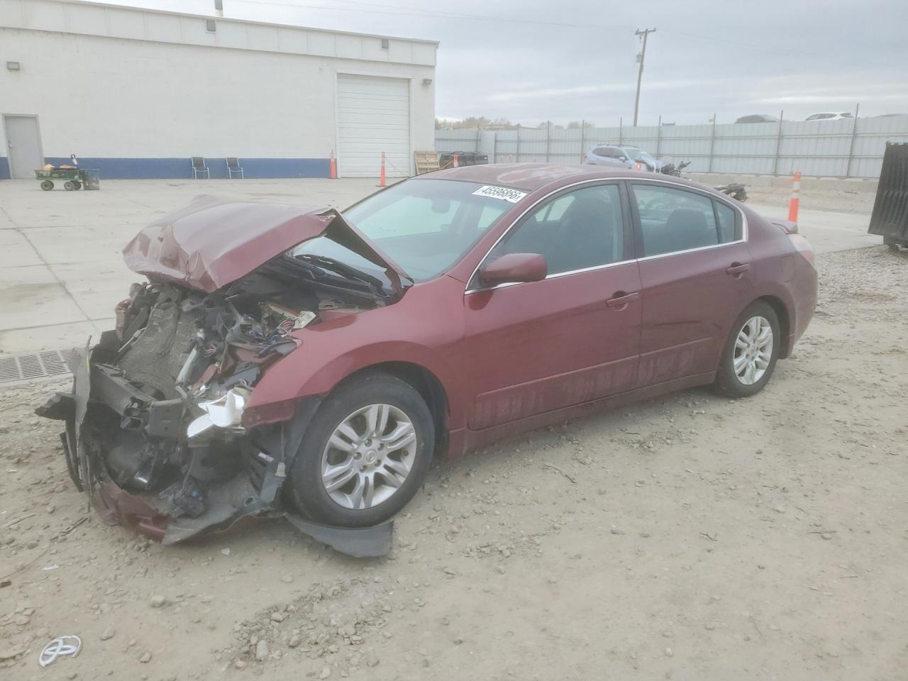 Salvage Nissan Altima Image