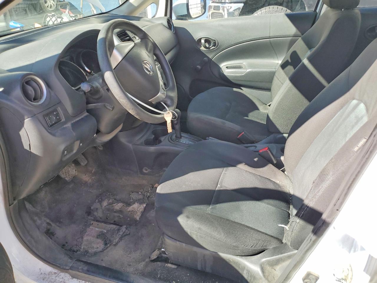 Nissan Versa S Plus
