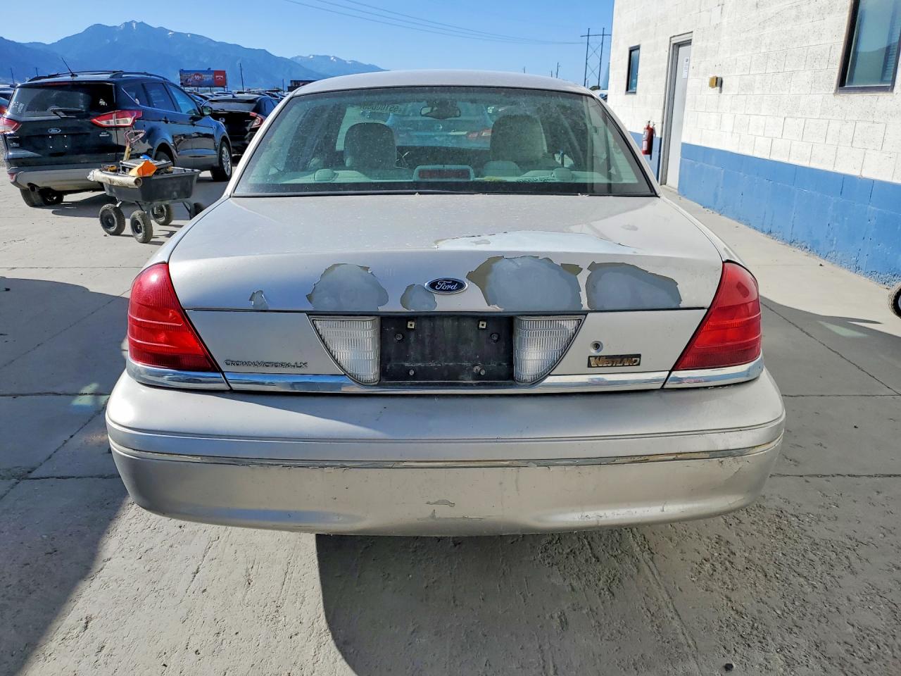 Ford Crown Vic