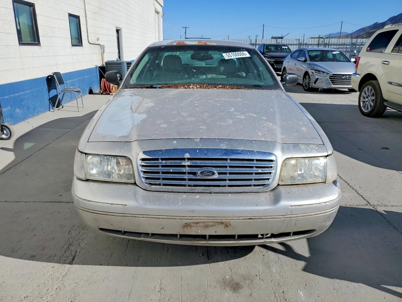 Ford Crown Vic