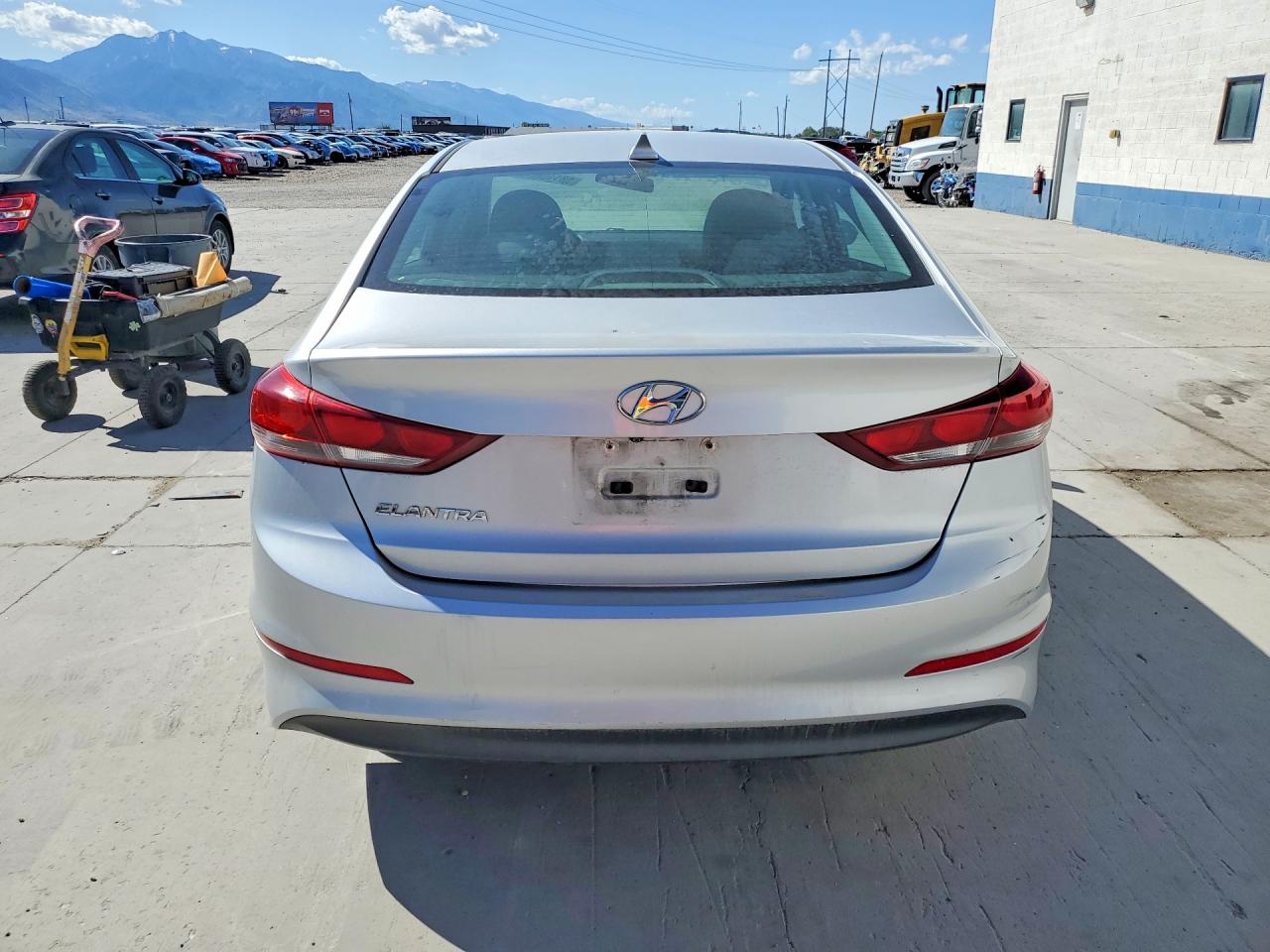 Hyundai ELANTRA Sel