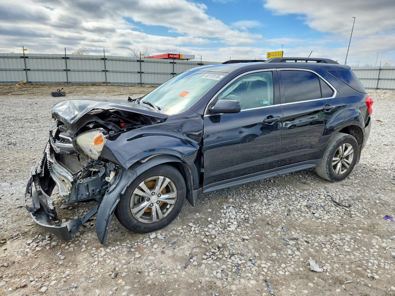 Salvage Chevrolet Equinox Image
