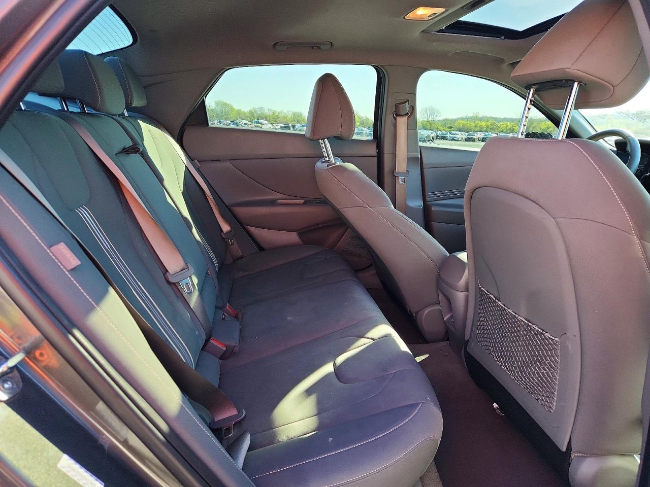 Hyundai ELANTRA Sel