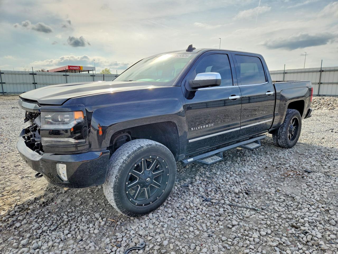 Salvage Chevrolet Silverado Image