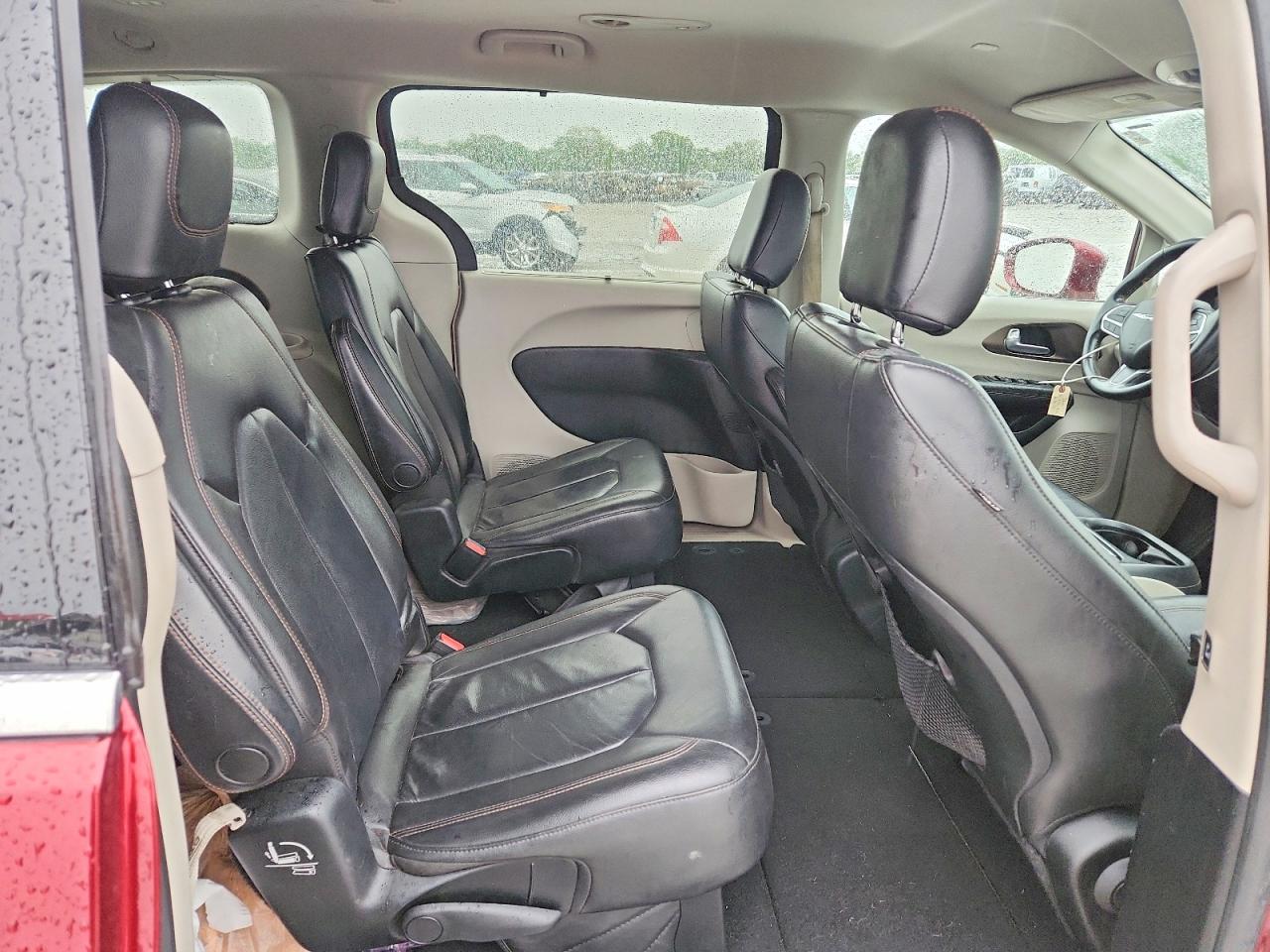 Chrysler Pacifica Touring L