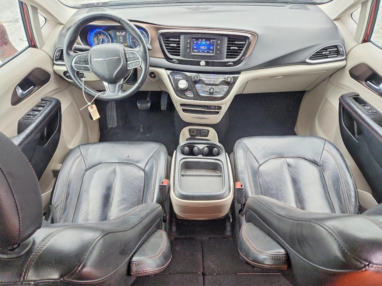 Chrysler Pacifica Touring L