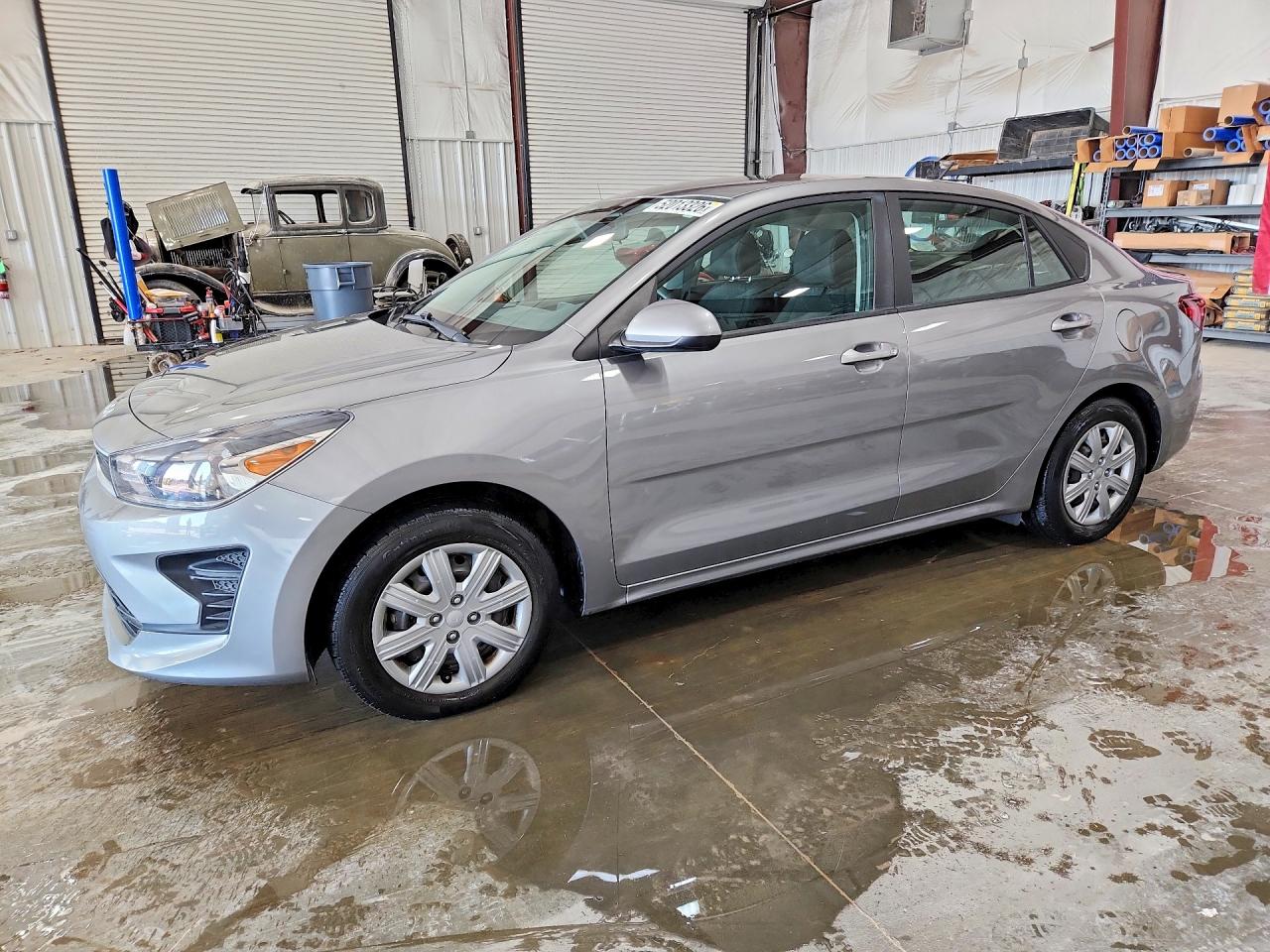 Salvage Kia Rio Image