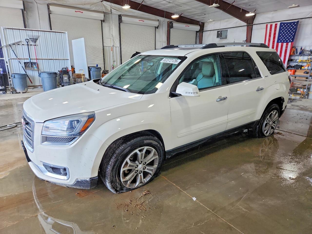 Salvage GMC Acadia Image