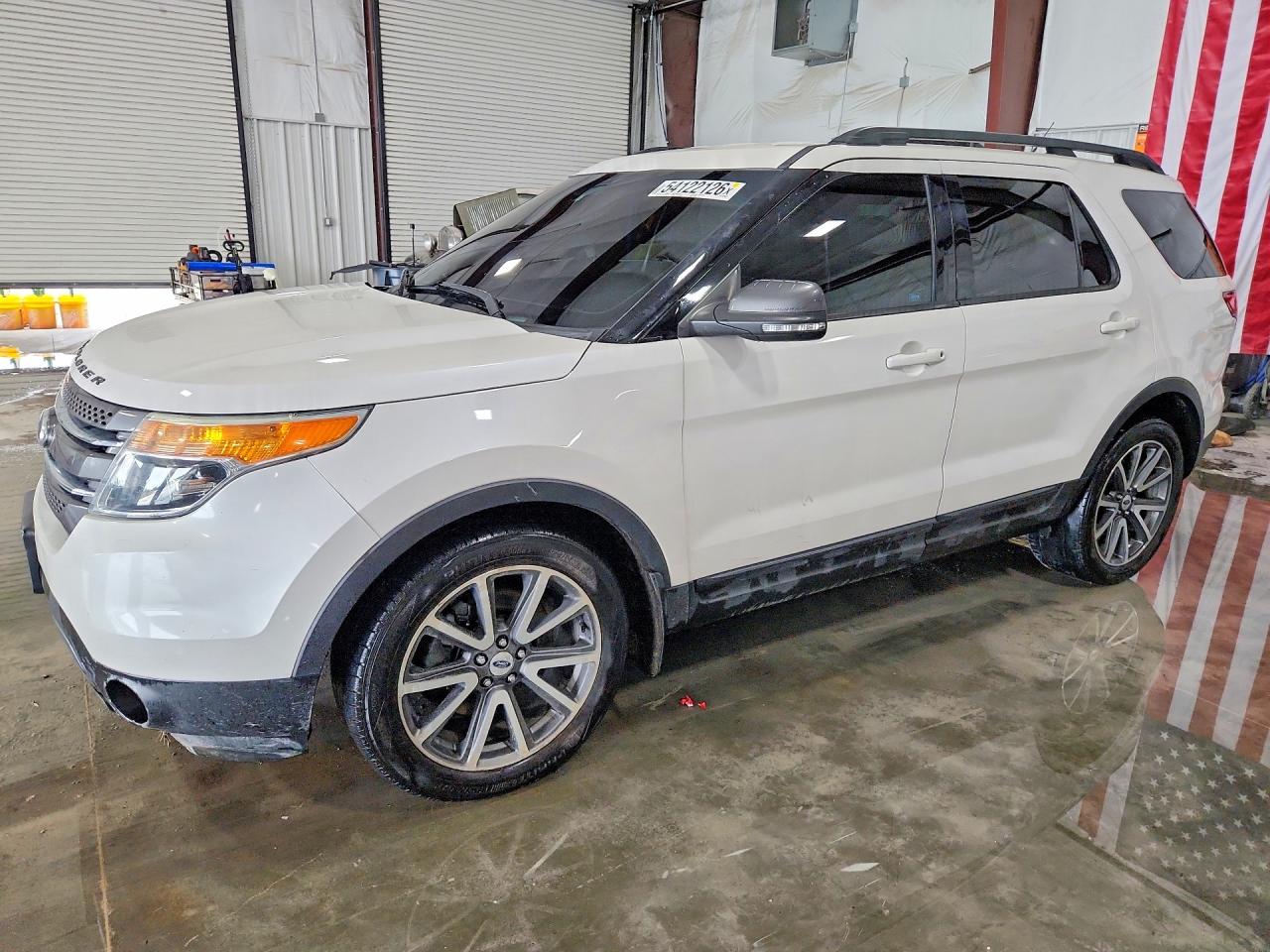 Salvage Ford Explorer Image