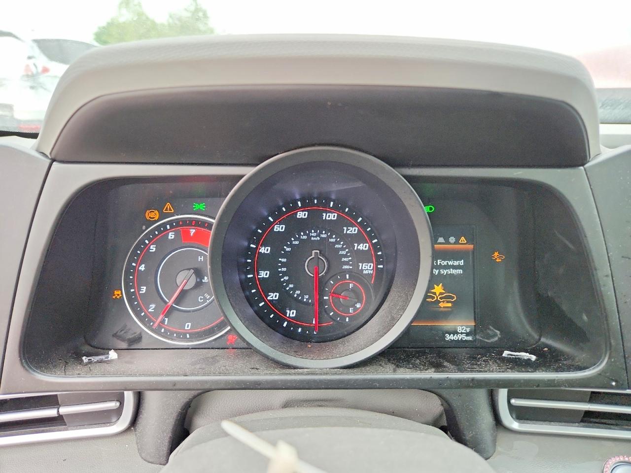 Hyundai ELANTRA Sel