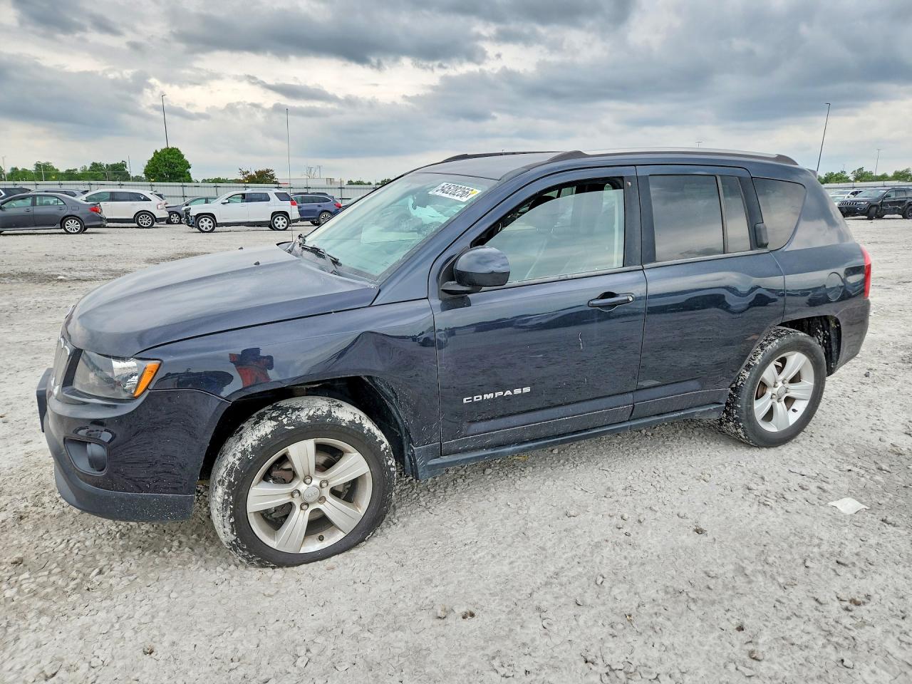 Salvage Jeep Compass Image