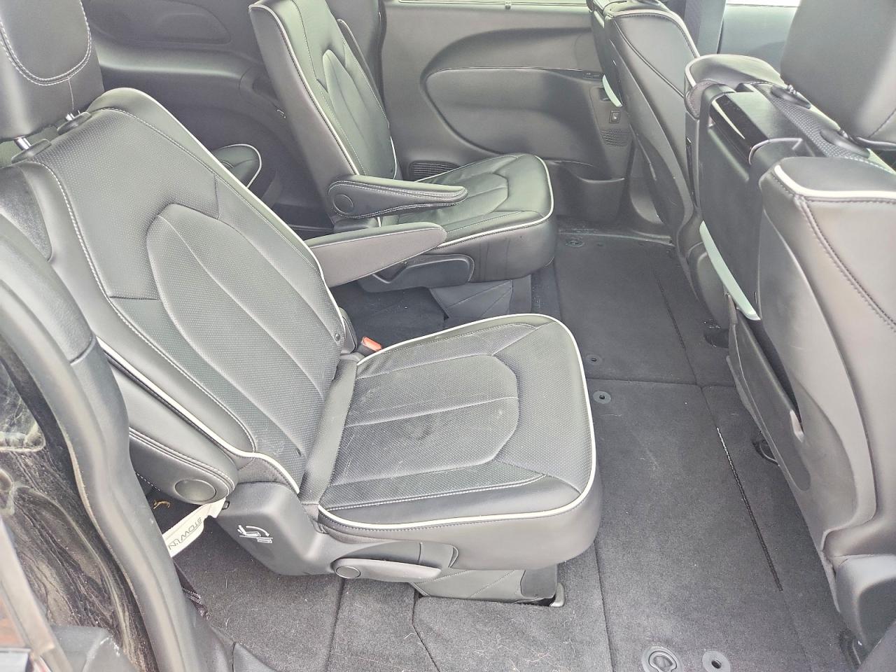 Chrysler Pacifica Limited