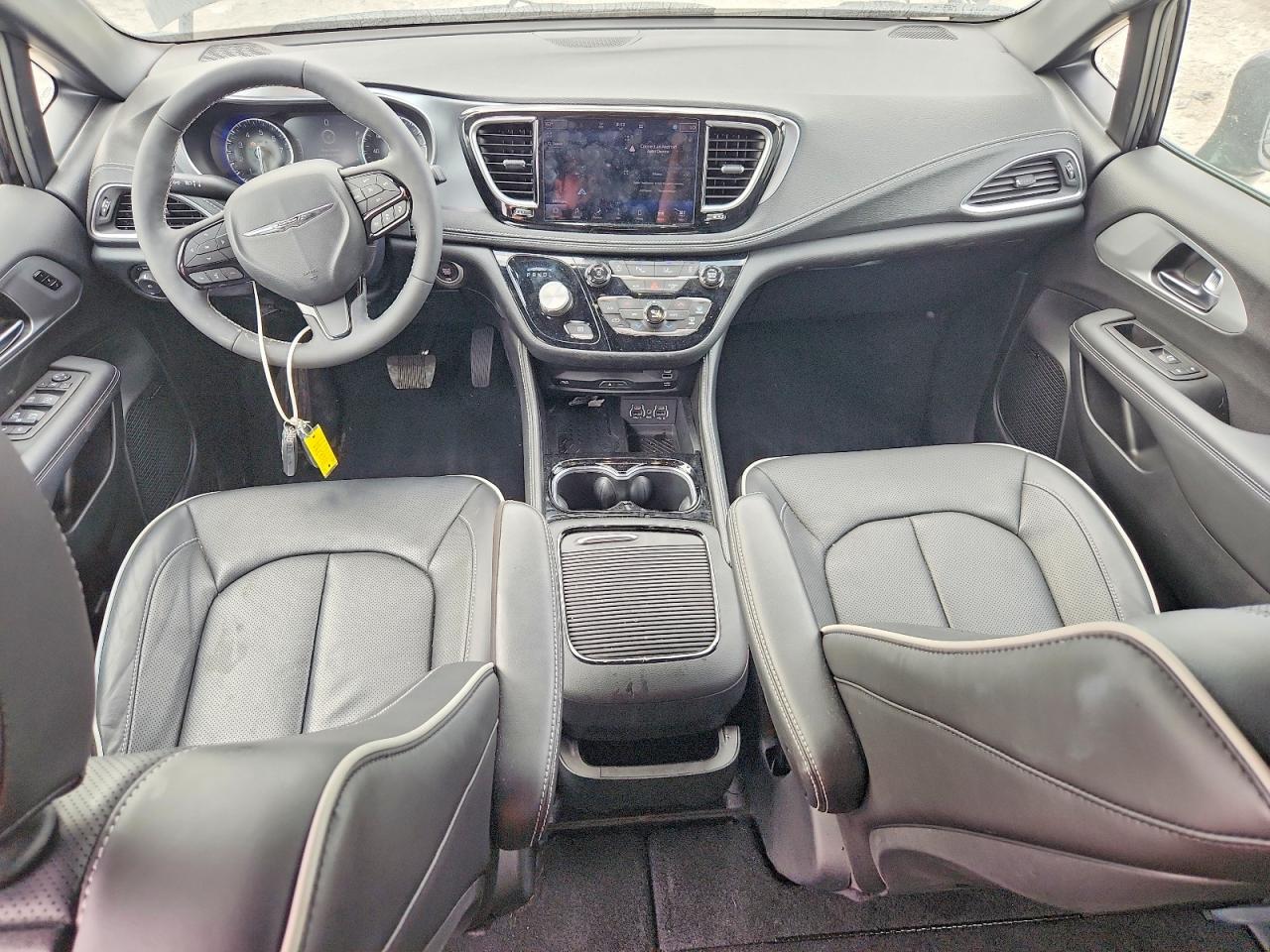Chrysler Pacifica Limited