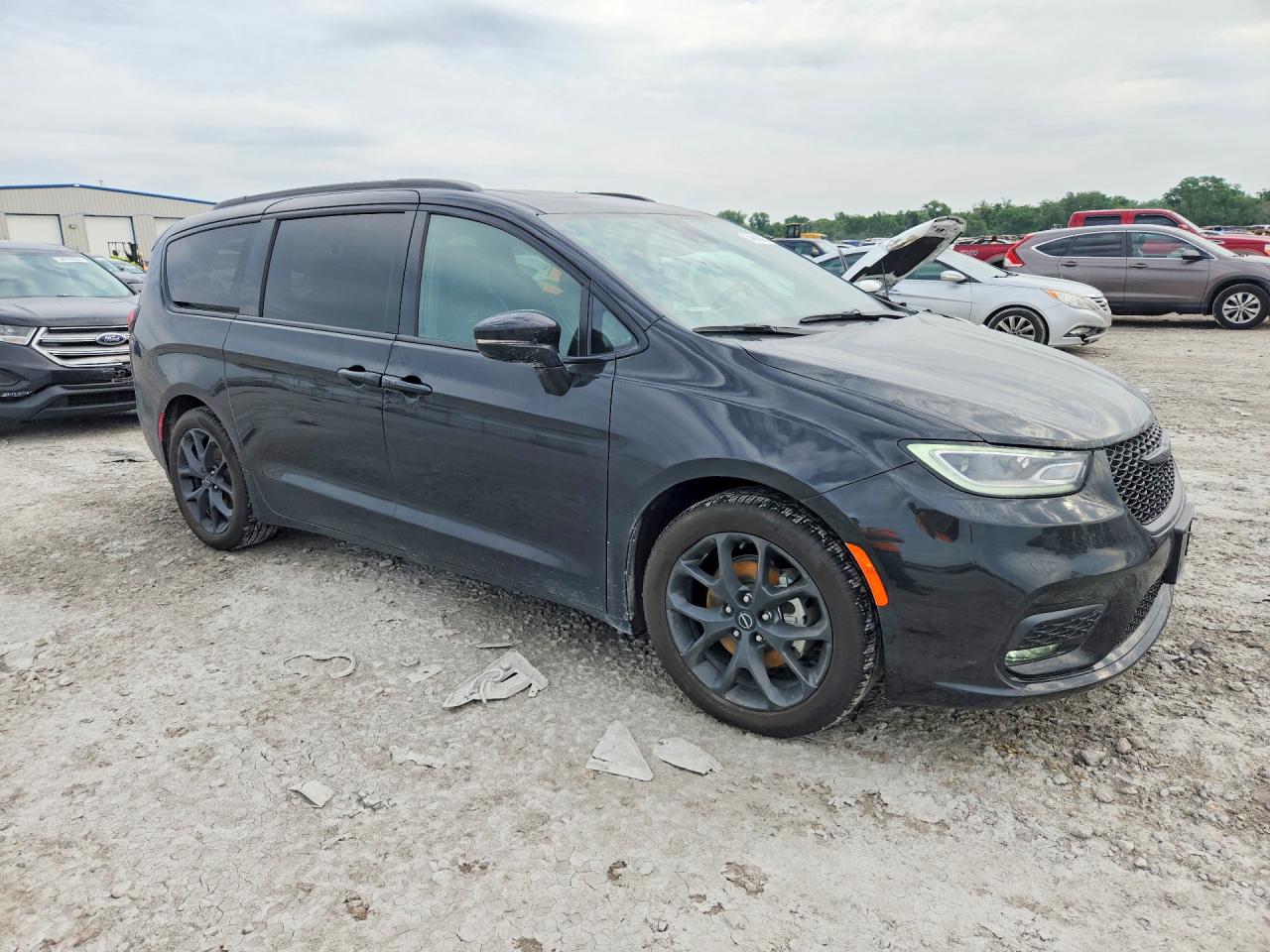 Chrysler Pacifica Limited