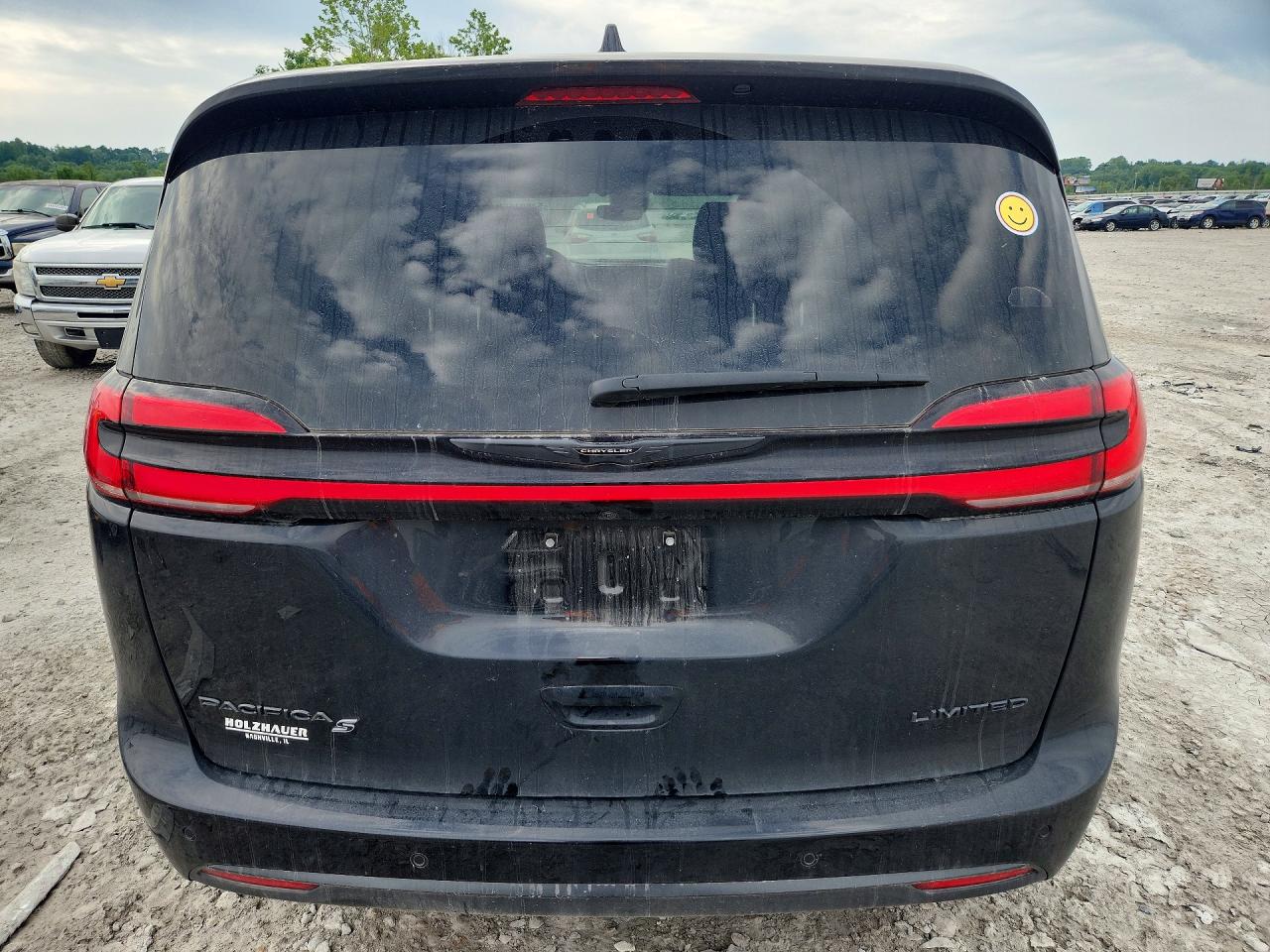 Chrysler Pacifica Limited