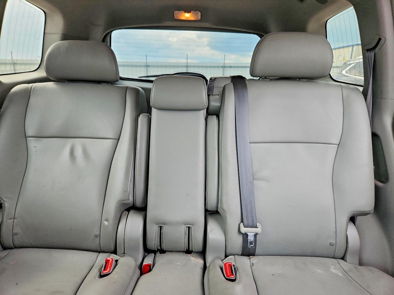 Toyota Highlander Se
