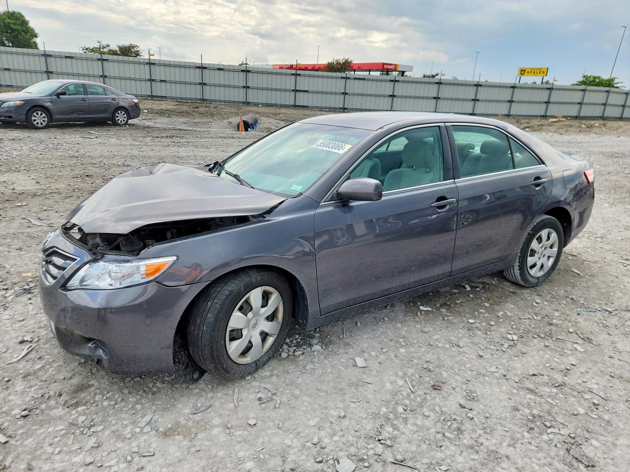 Salvage Toyota Camry Image