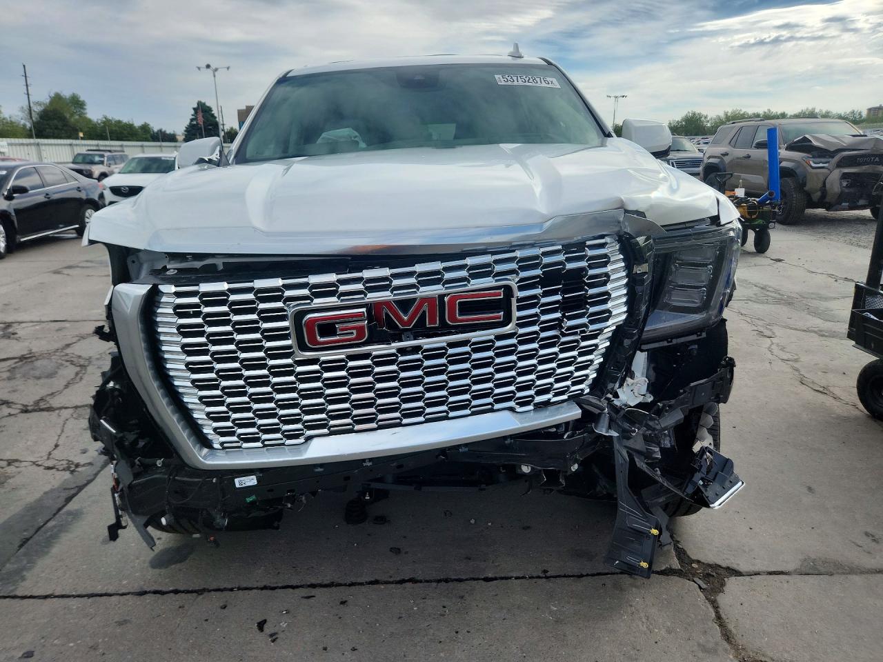 GMC Yukon Denali
