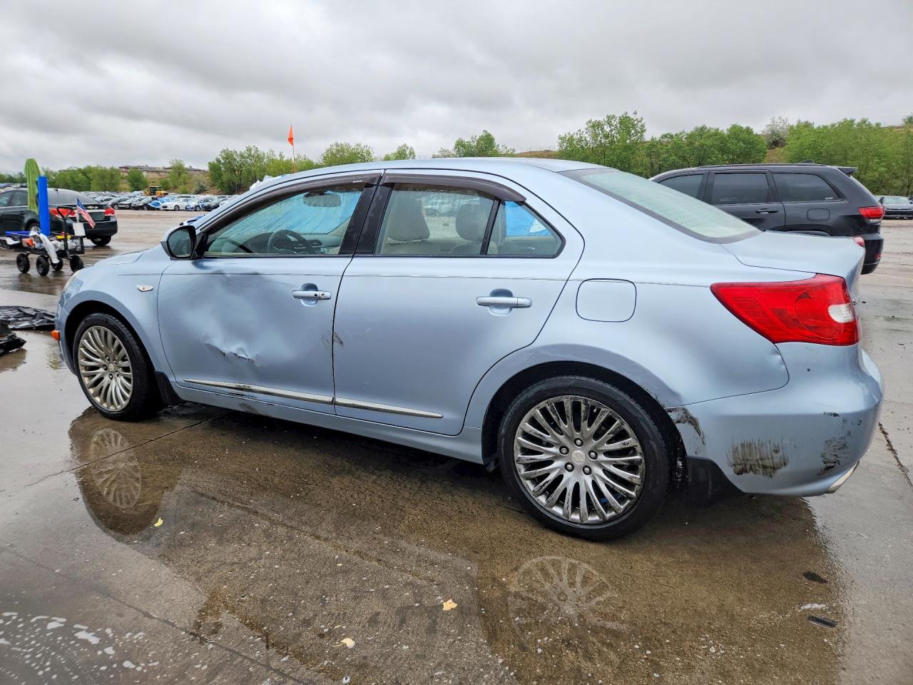Suzuki Kizashi Sls