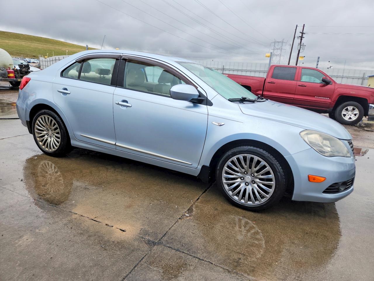 Suzuki Kizashi Sls