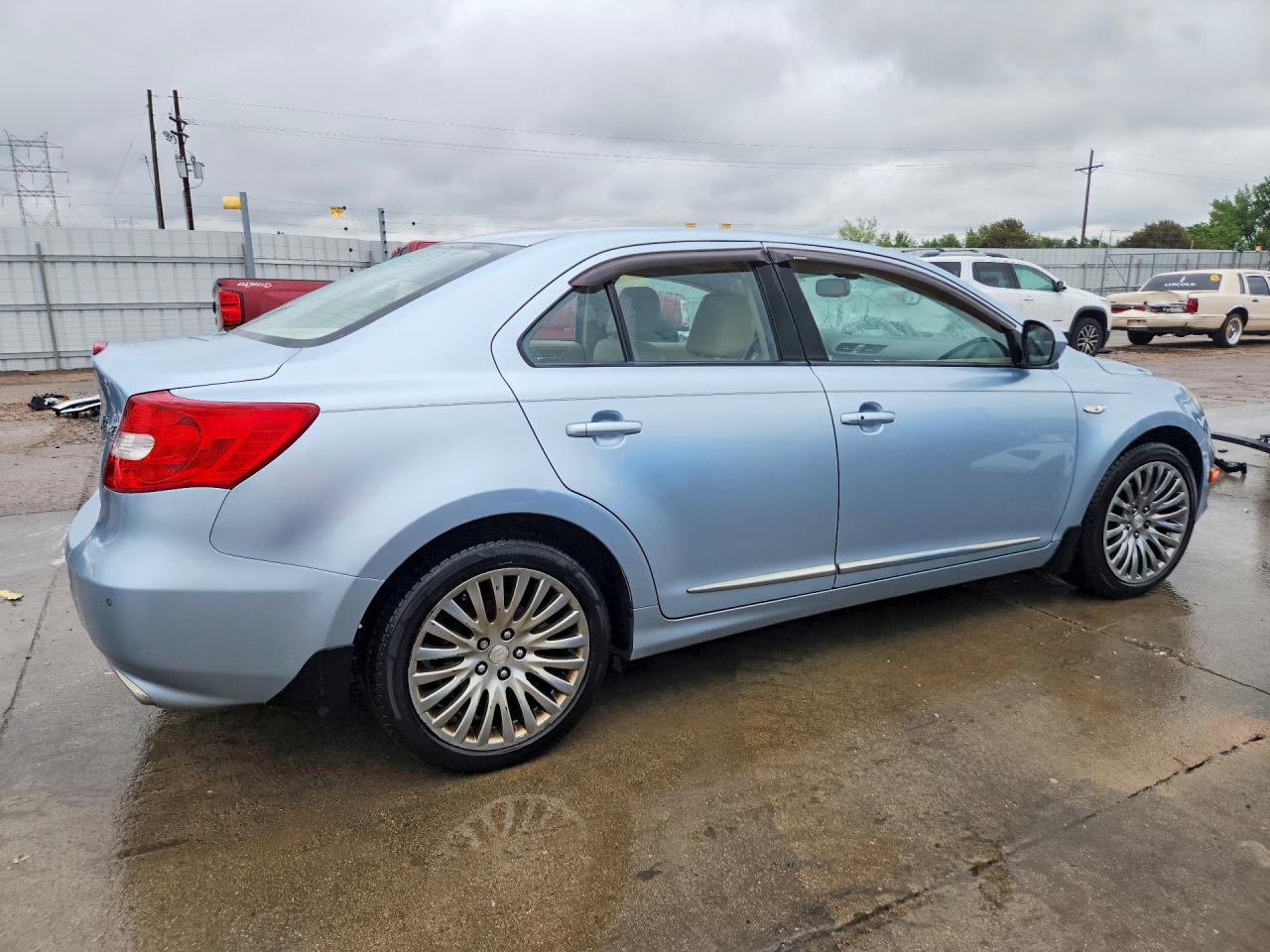 Suzuki Kizashi Sls