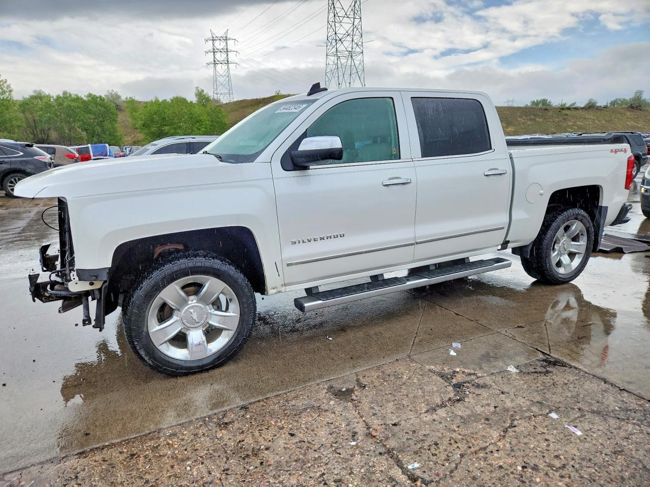 Salvage Chevrolet Silverado Image