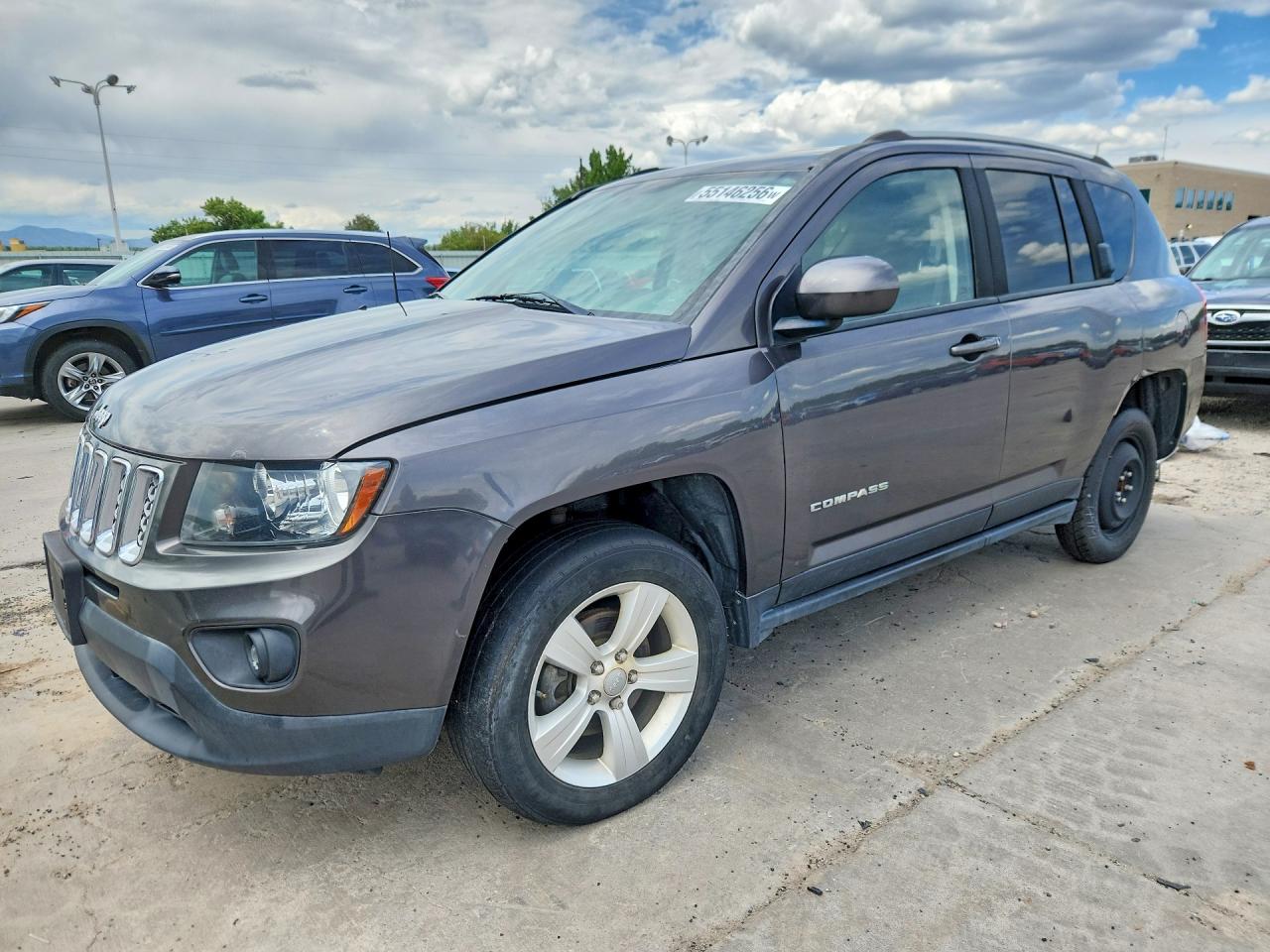 Salvage Jeep Compass Image