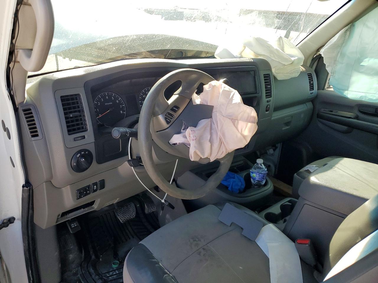Nissan Nv 2500 Hd Sv
