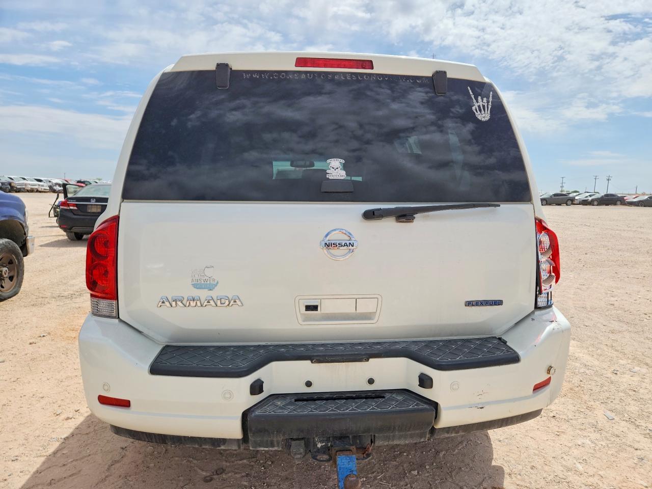 Nissan Armada Sv