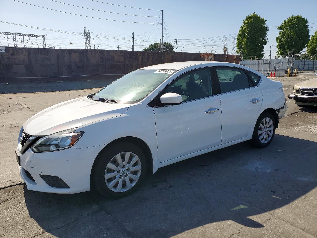 Salvage Nissan Sentra Image