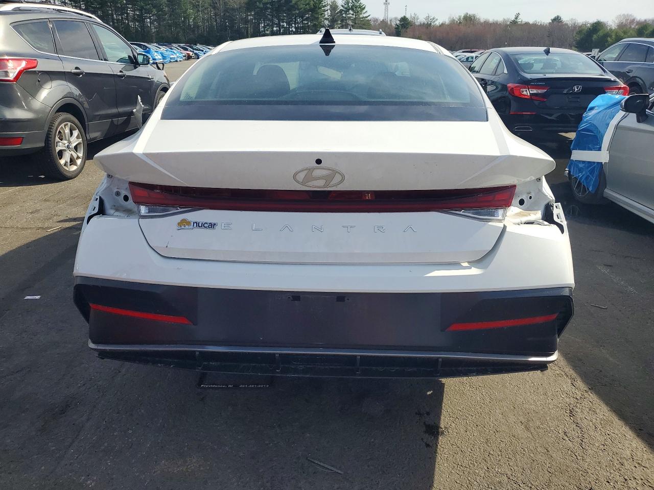 Hyundai ELANTRA Sel