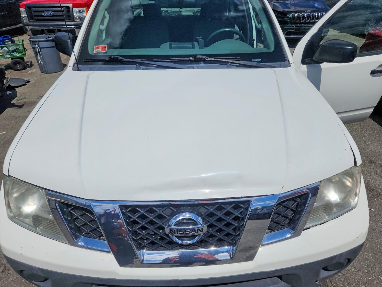 Nissan Frontier S