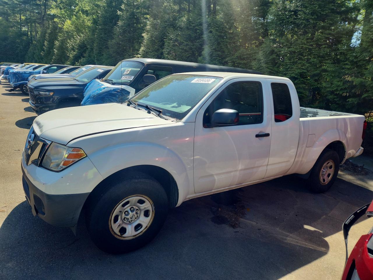 Salvage Nissan Frontier Image