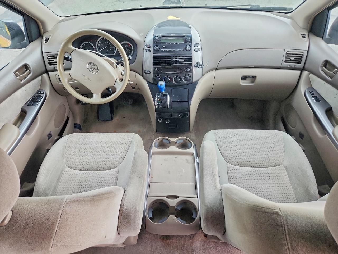 Toyota Sienna Ce 7-passenger