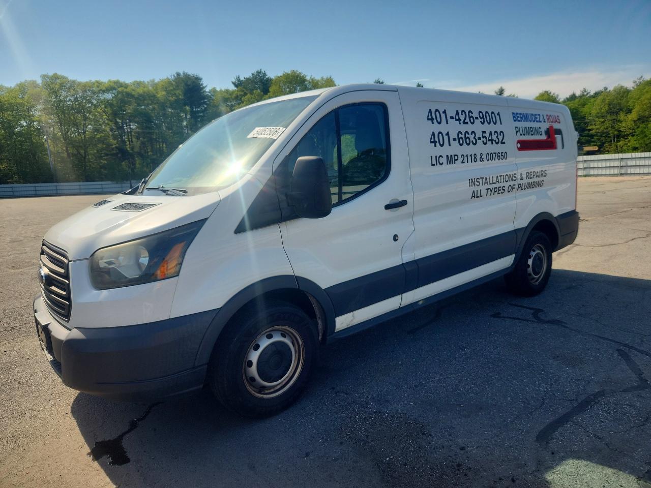 Salvage Ford Transit Image
