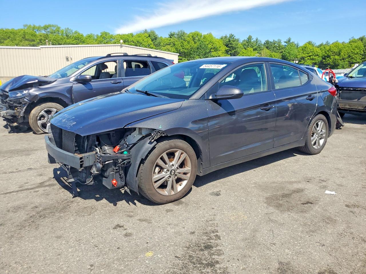 Salvage Hyundai ELANTRA Image