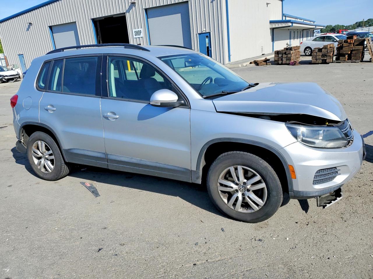 Volkswagen Tiguan S