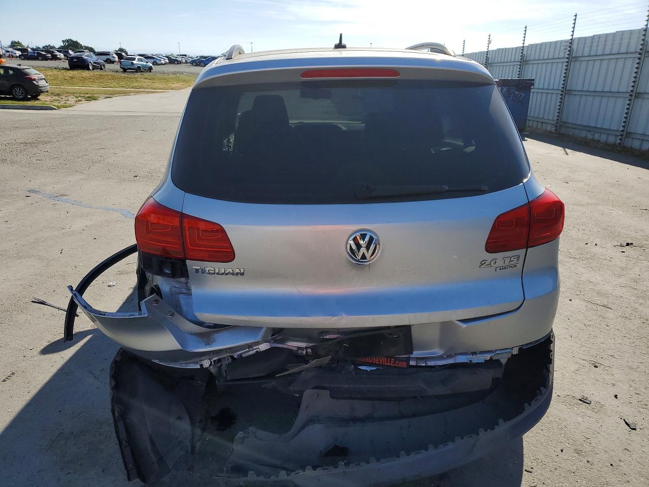 Volkswagen Tiguan S