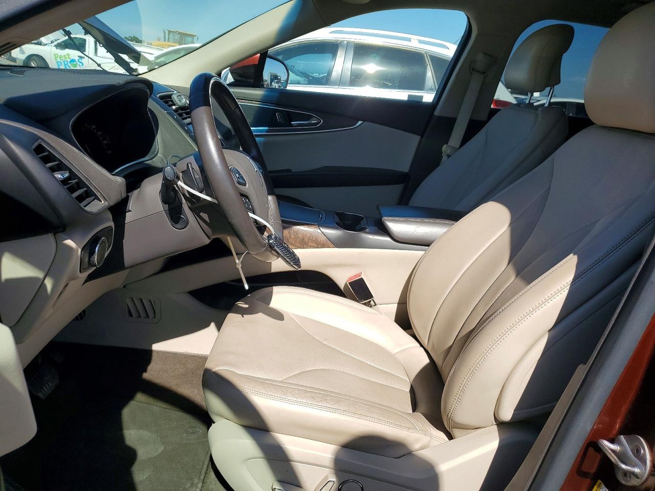 Lincoln MKX Reserve