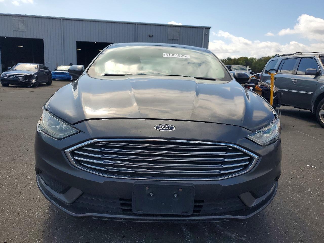 Ford Fusion Se Hybrid