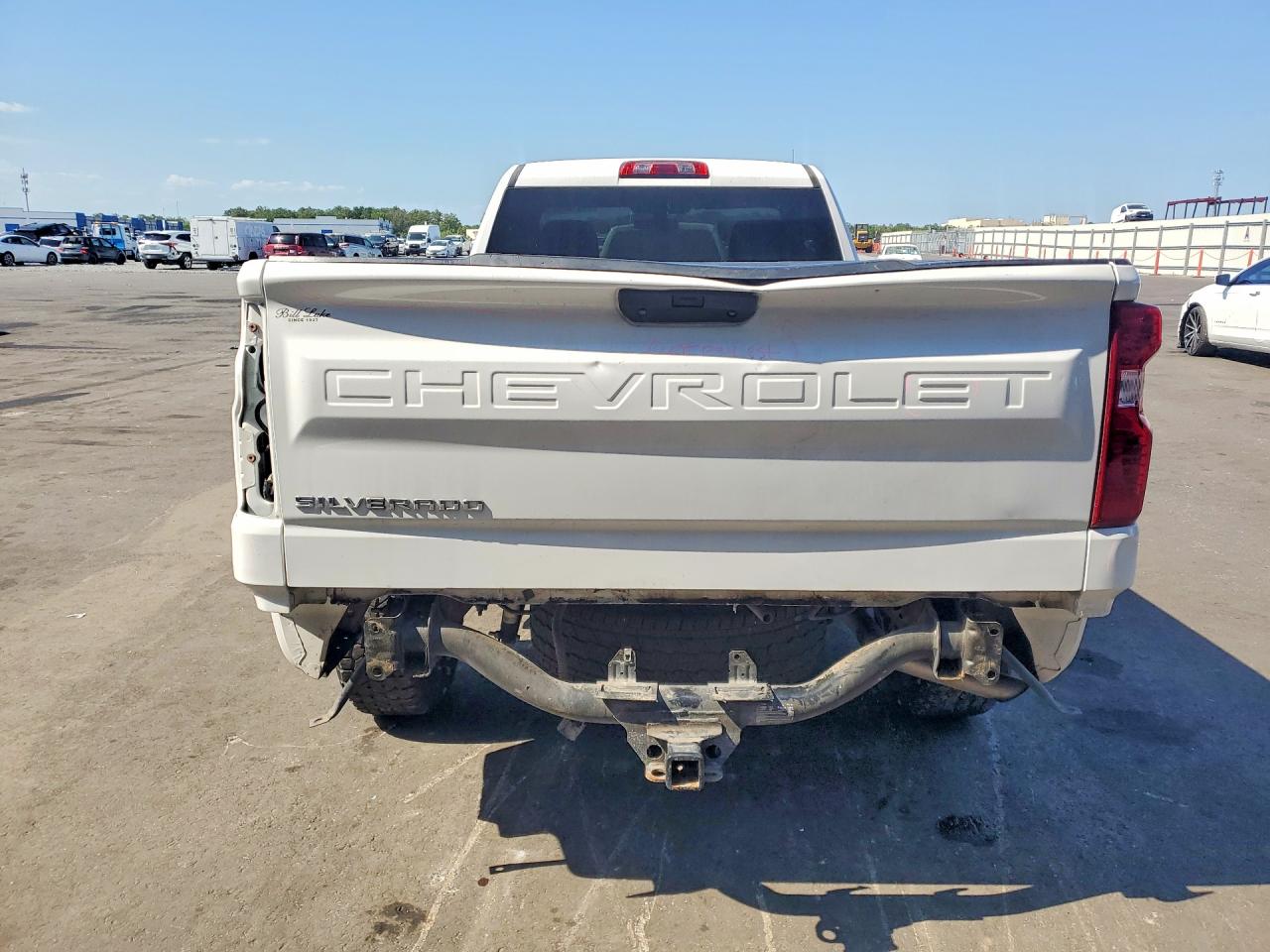 Chevrolet Silverado C1500