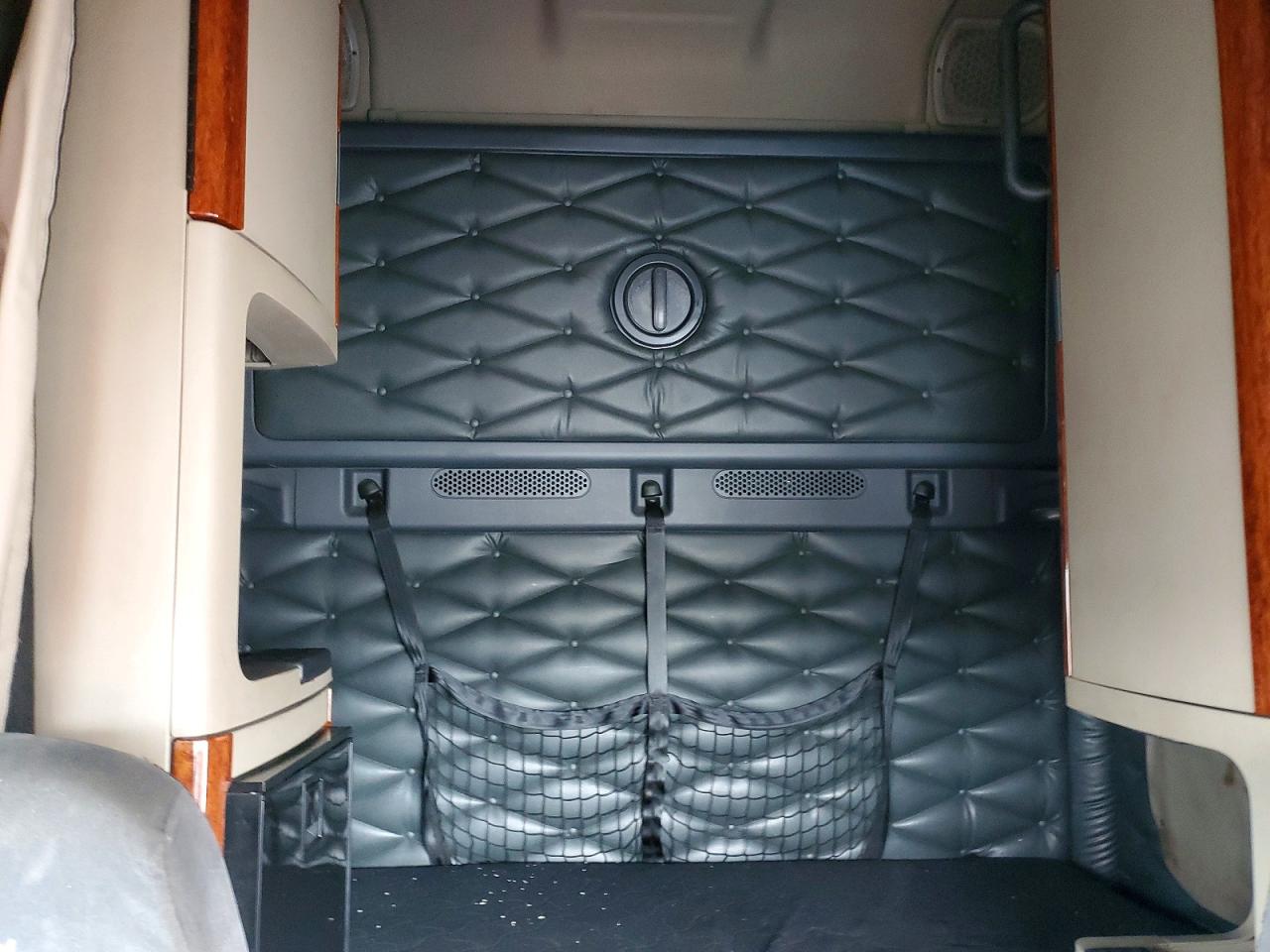 Freightliner Cascadia 125