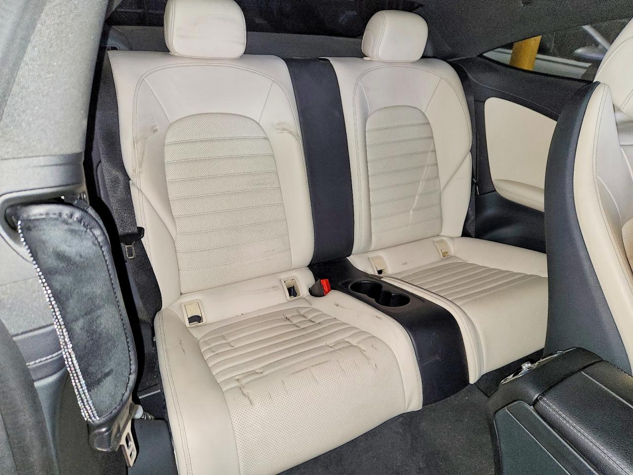 Mercedes-Benz C-Class 300