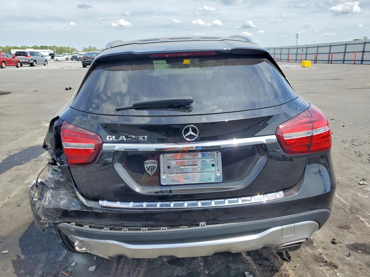Mercedes-Benz GLA 250
